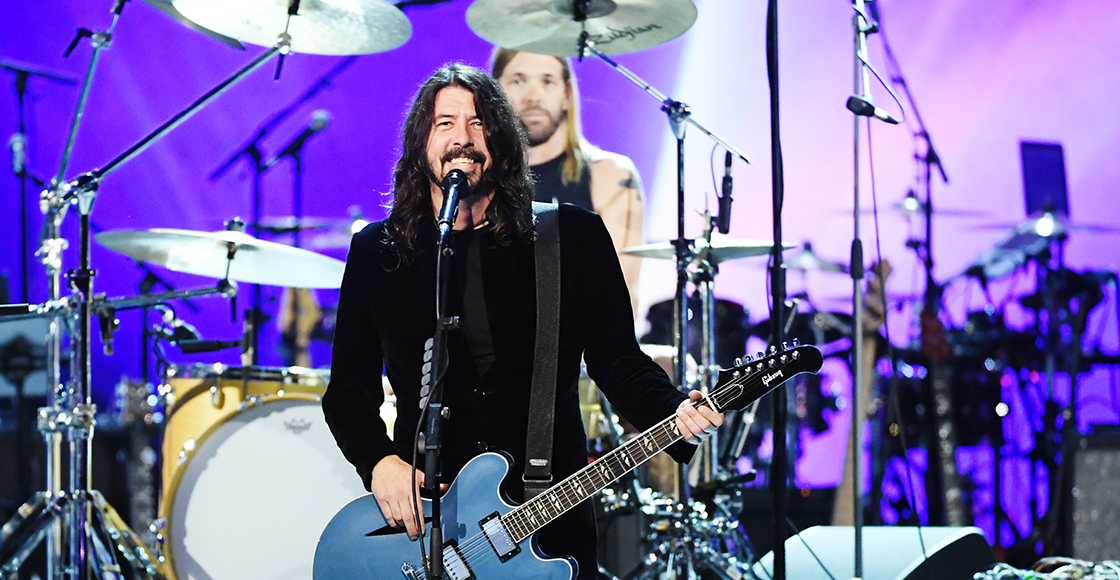 Checa a Foo Fighters covereando a Queen en su regreso a los escenarios