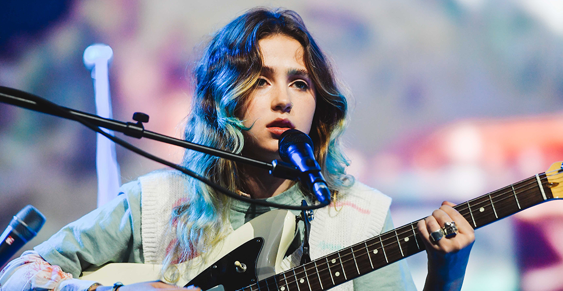 Clairo anuncia su nuevo disco estrenando el sencillo "Blouse"