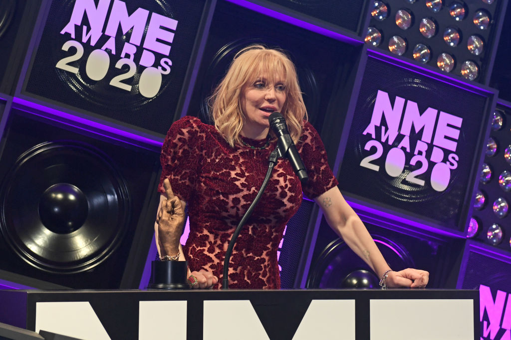 Courtney Love se lanzó contra Dave Grohl y acusó a Trent Reznor de abuso