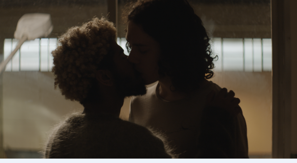 Reflexiones sobre el abandono, la sobrevivencia y el amor: Una entrevista por 'Tinta Bruta'