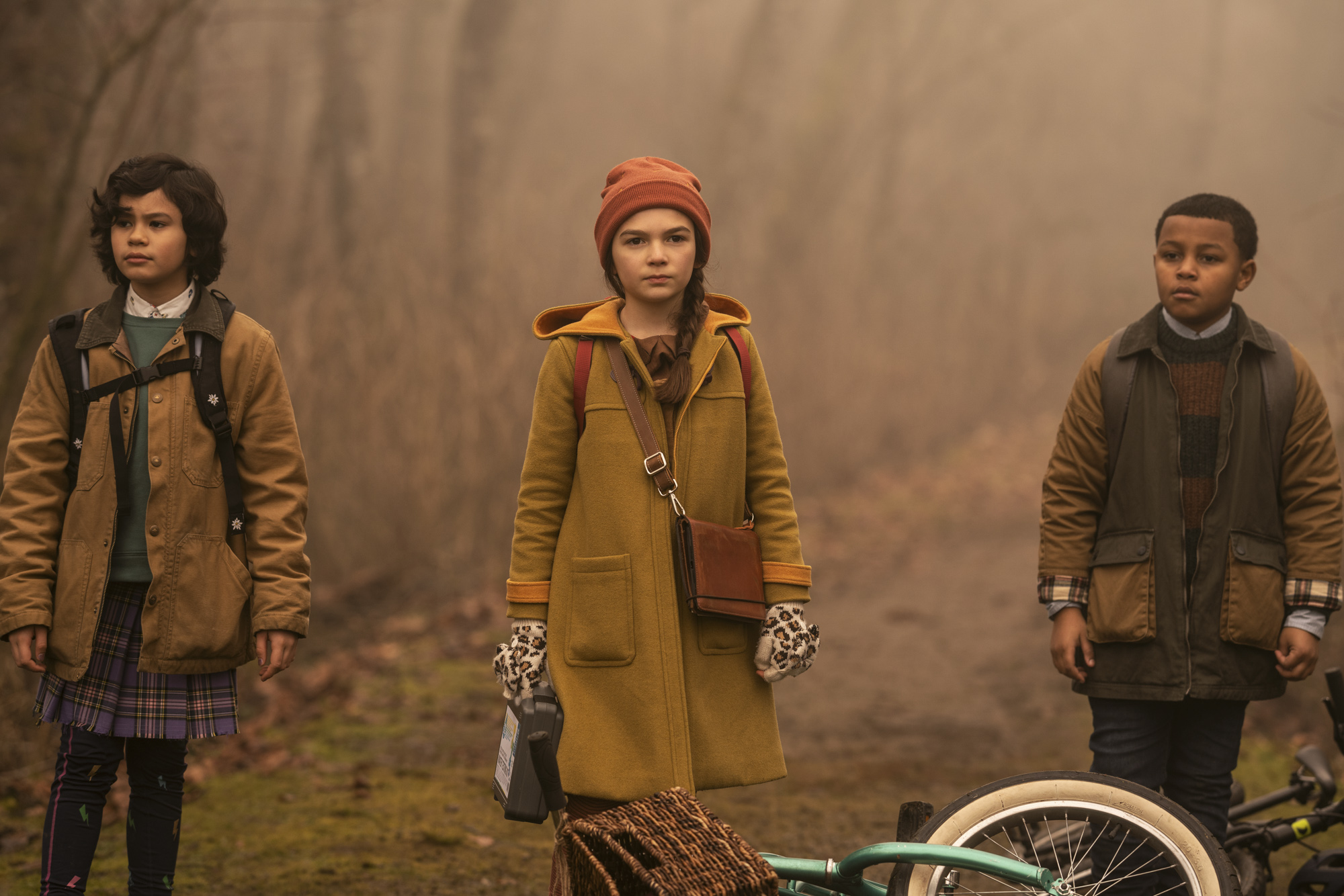 Una entrevista con el elenco de 'Home Before Dark'