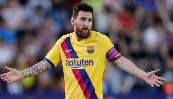 Oficialmente Messi dejó de ser jugador del Barcelona ¿Qué pasa con la "renovación"?