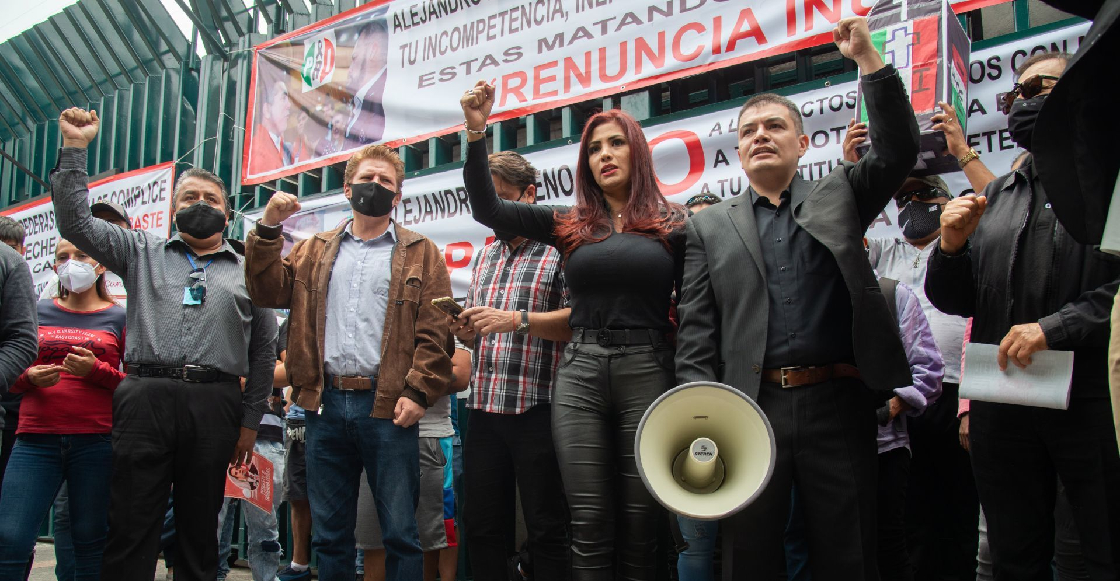 Piden en el PRI renuncia de Alejandro Moreno; dicen que le anda "coqueteando" a Morena