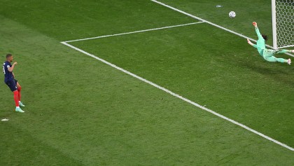 Revive el penal fallado por Mbappé que dejó a Francia fuera de la Eurocopa ante Suiza