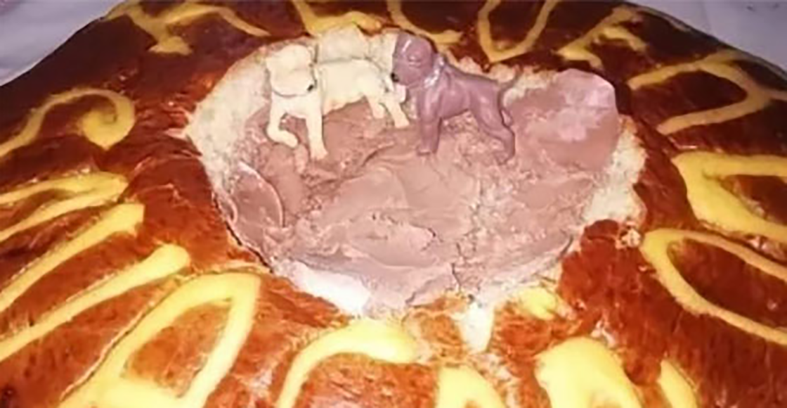 ¿Pa'l susto? Aunque no lo crean, ya venden el pan del recuerdo del socavón de Puebla