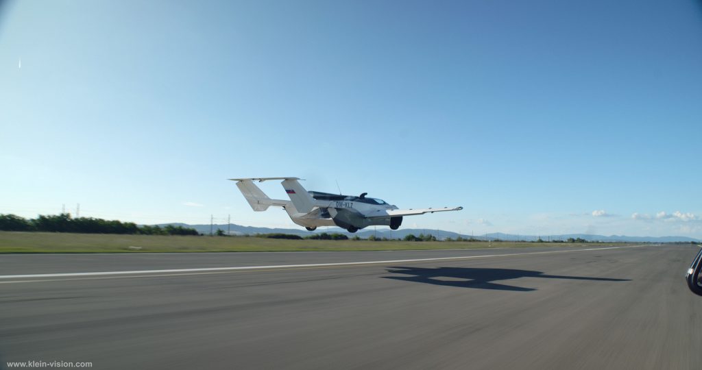 El futuro es hoy: AirCar, el auto volador que completó su primer viaje entre dos ciudades