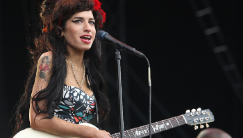 La historia sobre la turbulenta etapa de vida que inspiró "Rehab" de Amy Winehouse