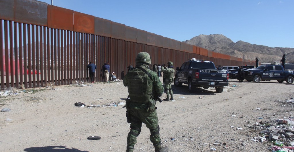 migrantes-texas-frontera-mexico