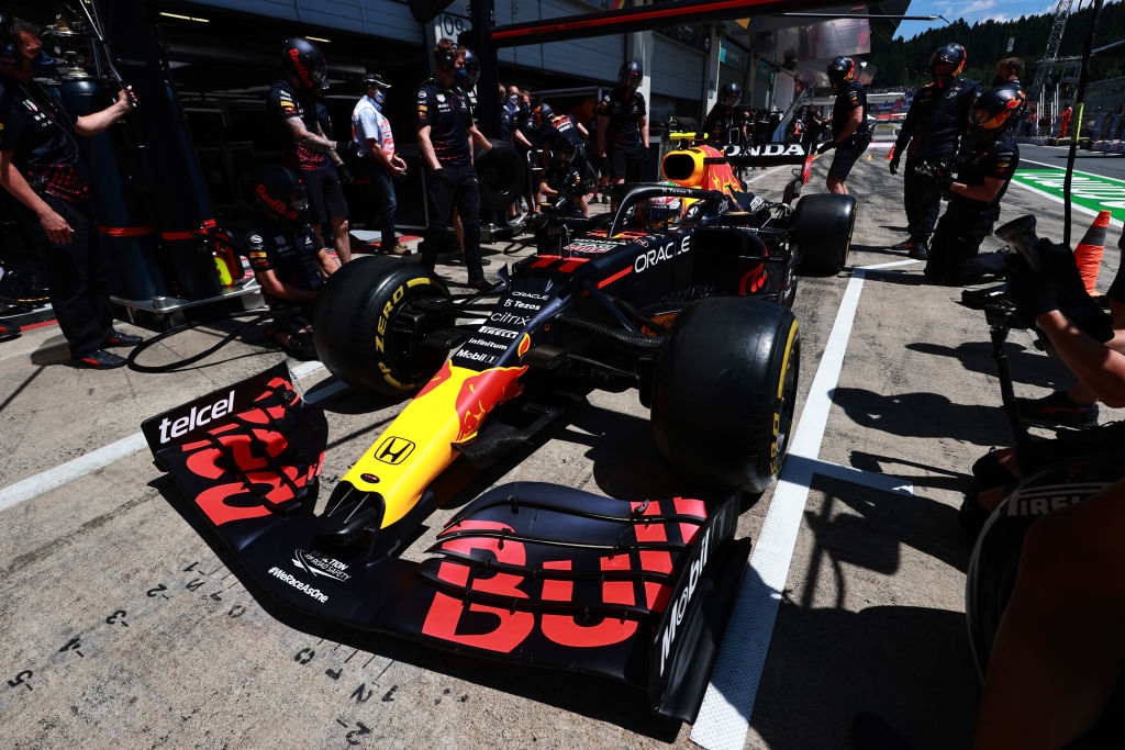 Red Bull domina en casa: Checo Pérez largará tercero en Austria; Verstappen se quedó con la pole