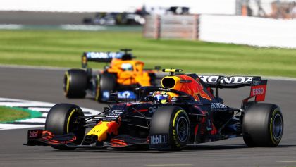 Checo Pérez largará último en el GP de Gran Bretaña; Verstappen consiguió la pole en el sprint