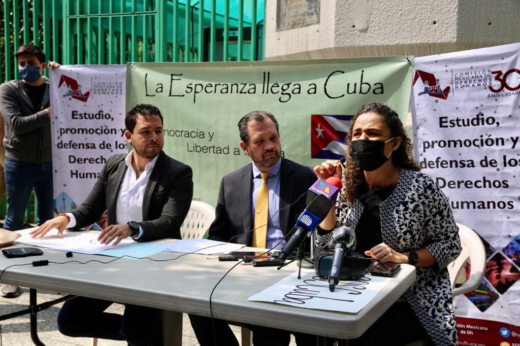 conferencia-prena-cuba-embajada