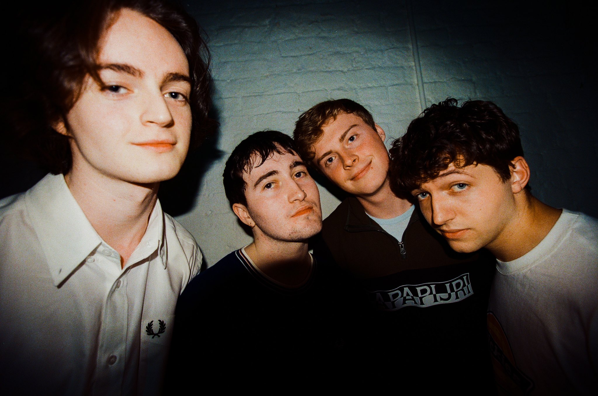 Courting: La banda que está reviviendo al britpop para una nueva generación