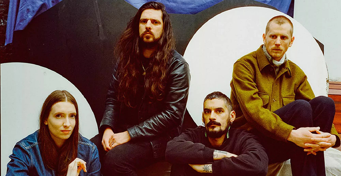 Dry Cleaning nos sacude con dos rolas nuevas "Tony Speaks!" y "Bug Eggs"