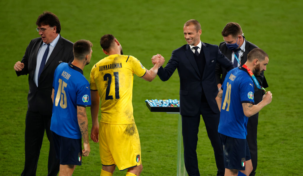 Alexander Ceferin en la premiación de la Eurocopa