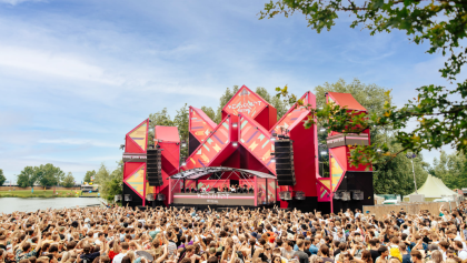 Cha-le: Habría más de 1,000 casos de COVID-19 tras un festival de música en Holanda