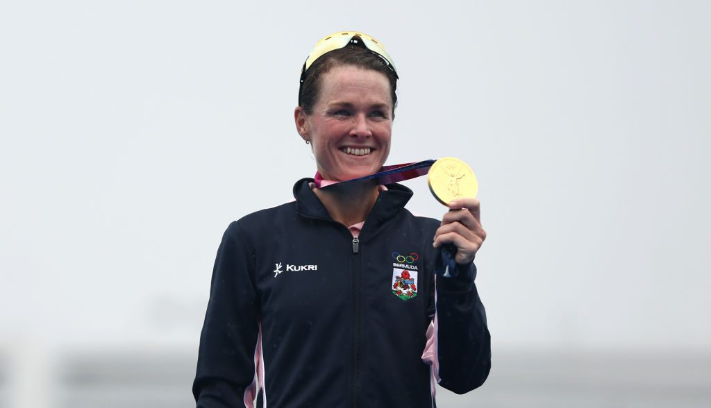 Flora Duffy consiguió la primera medalla olímpica de oro en la historia de Bermudas