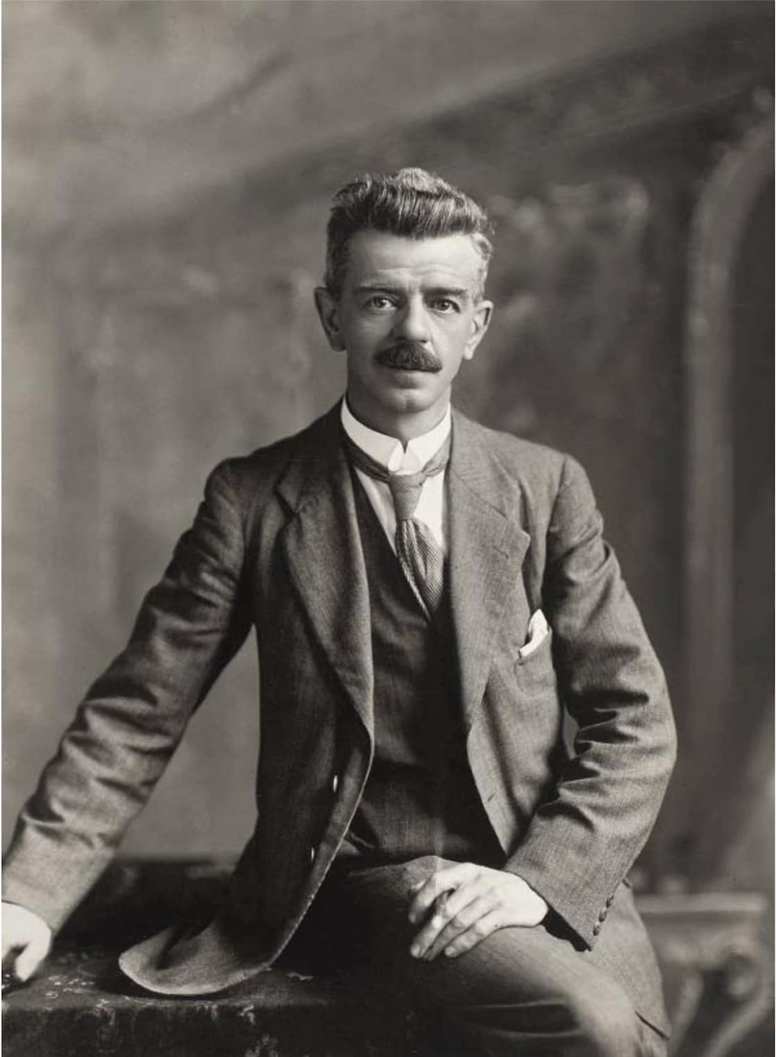 frida-kahlo-guillermo-kahlo-fotografo