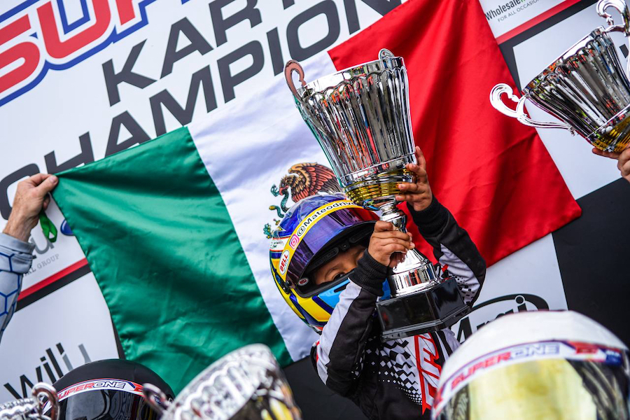 Conoce a Mateo García, el embajador del Gran Premio de México y el piloto más joven del mundo 