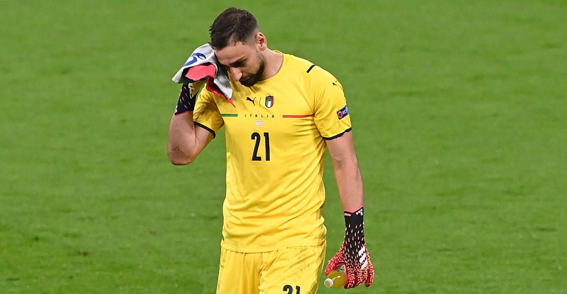 secreto de guantes que usa Gianluigi Donnarumma en la Euro 2020