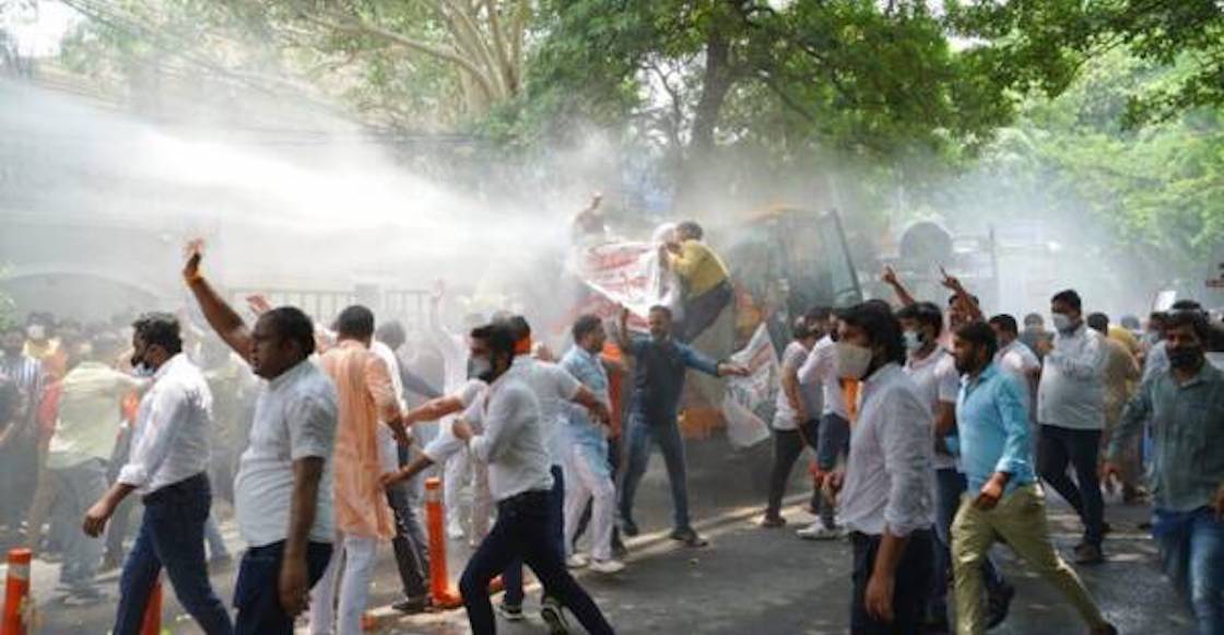 india-delhi-cañones-agua
