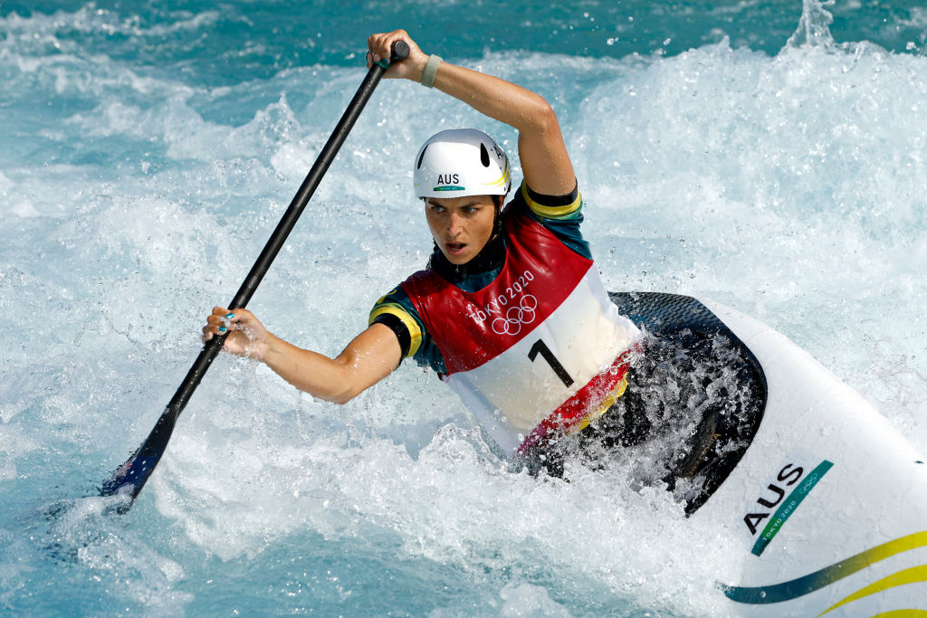Jessica Fox, la piragüista que ganó 2 medallas en Tokio 2020 tras arreglar su kayak con un condón