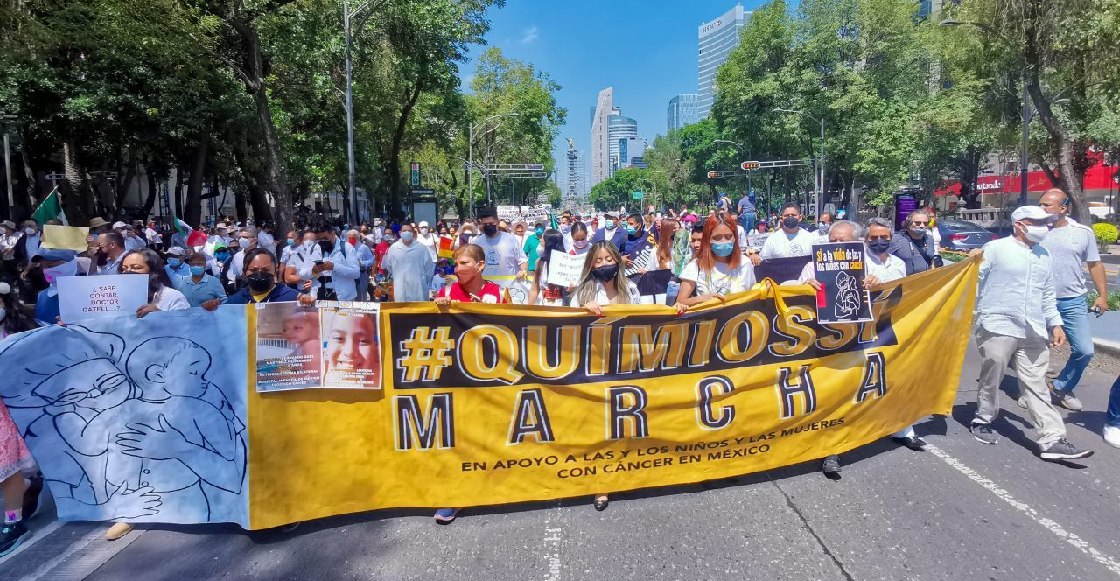 Padres de niños con cáncer marchan en CDMX por la falta de medicamentos y quimioterapias
