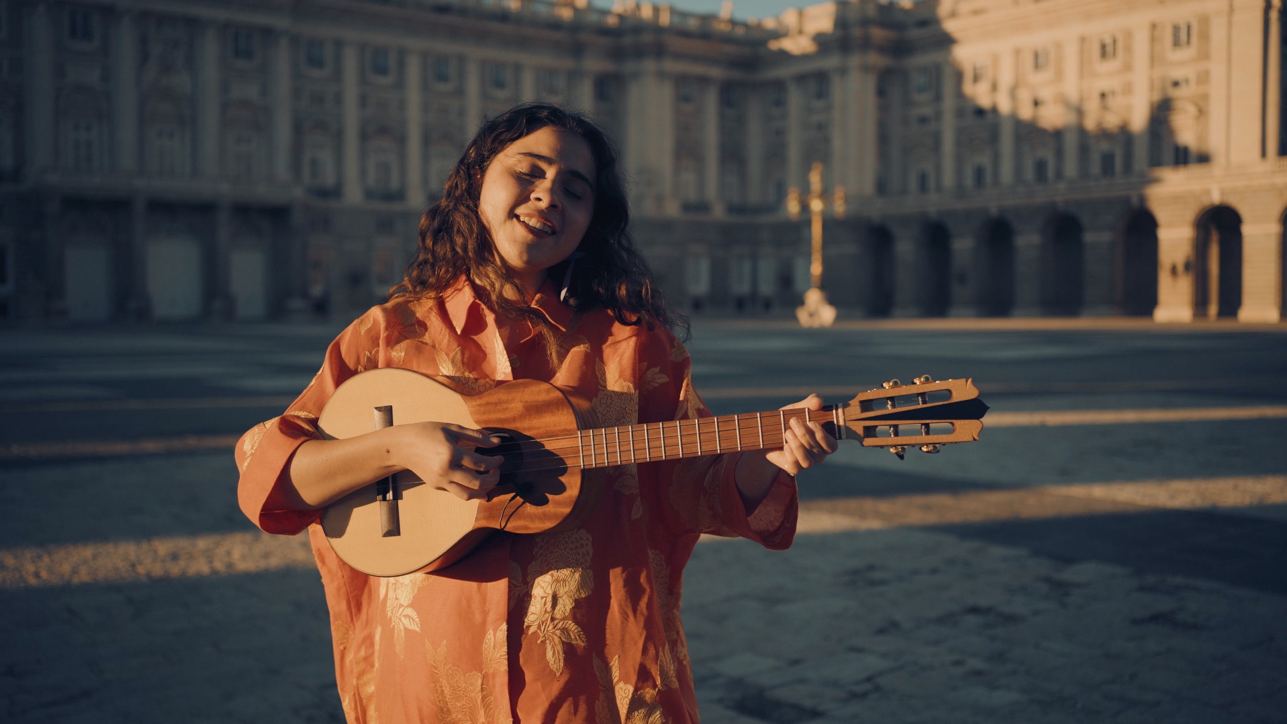 "El gran salto es dejarlo todo por la música": Una entrevista con Silvana Estrada