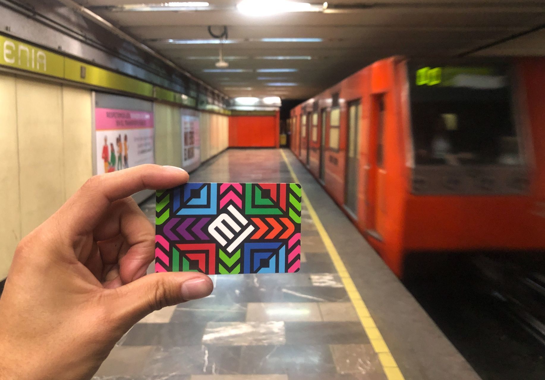 ¡Aleluya! La tarjeta del Metro CDMX podrá recargarse a través del celular 