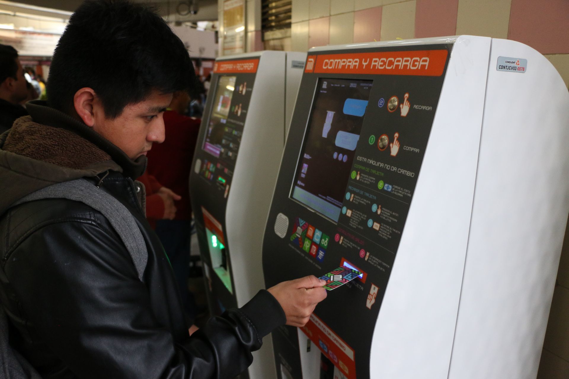 ¡Aleluya! La tarjeta del Metro CDMX podrá recargarse a través del celular 