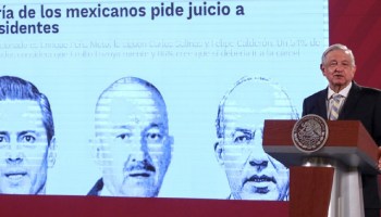The Economist compara a AMLO con Cantinflas por consulta sobre juicio a expresidentes