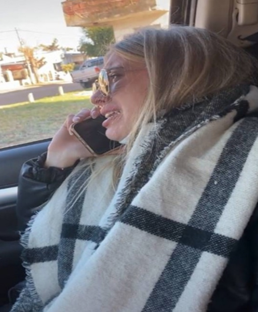 F: Mujer llora porque le pusieron 'vacuna china' y se vuelve viral en internet 