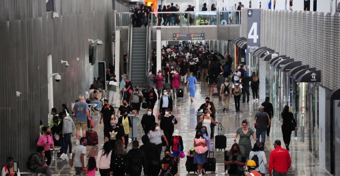 vuelos-demoras-aicm-aeropuerto-fallas-internet-controladores-a-mano-mal-humor
