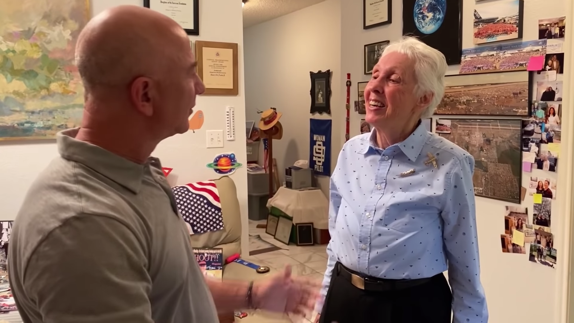 Conoce a Wally Funk, la piloto de 82 años que viajará al espacio con Jeff Bezos