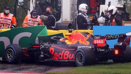 Checo Pérez se queda fuera del Gran Premio de Bélgica tras estrellar su auto antes de la carrera