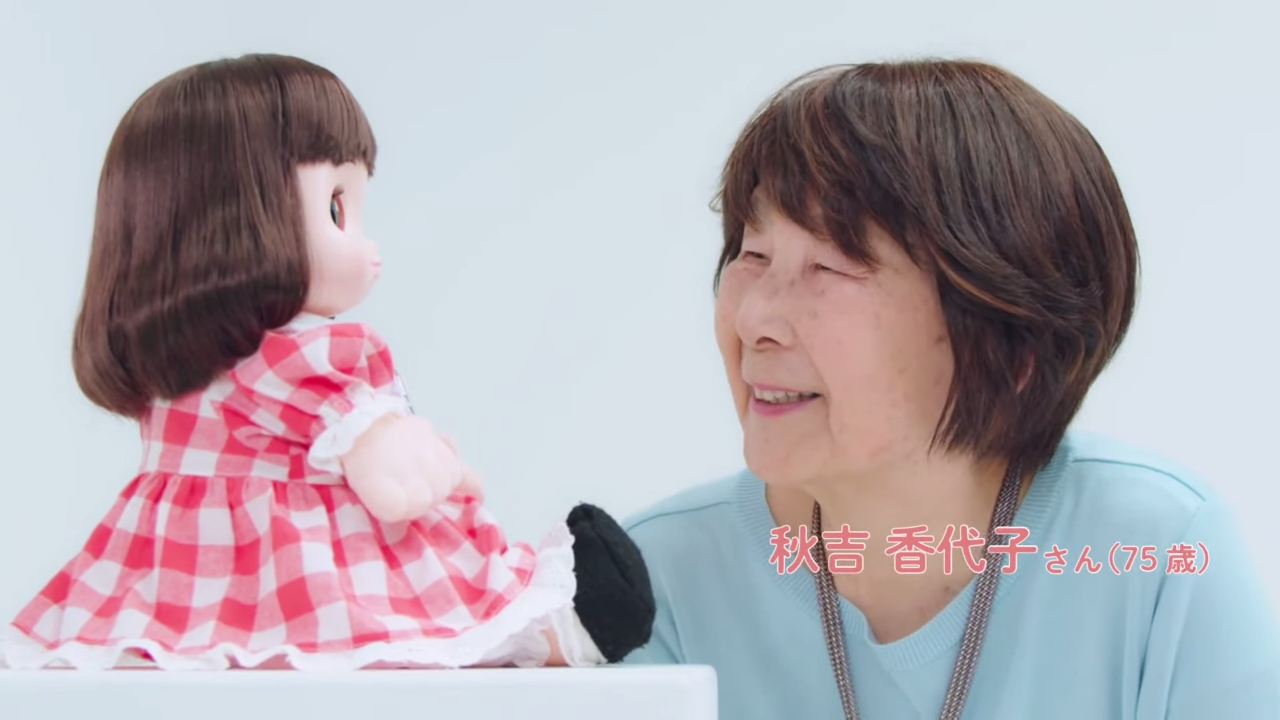 Ami-chan: La muñeca con IA que hará compañía a los abuelitos en Japón