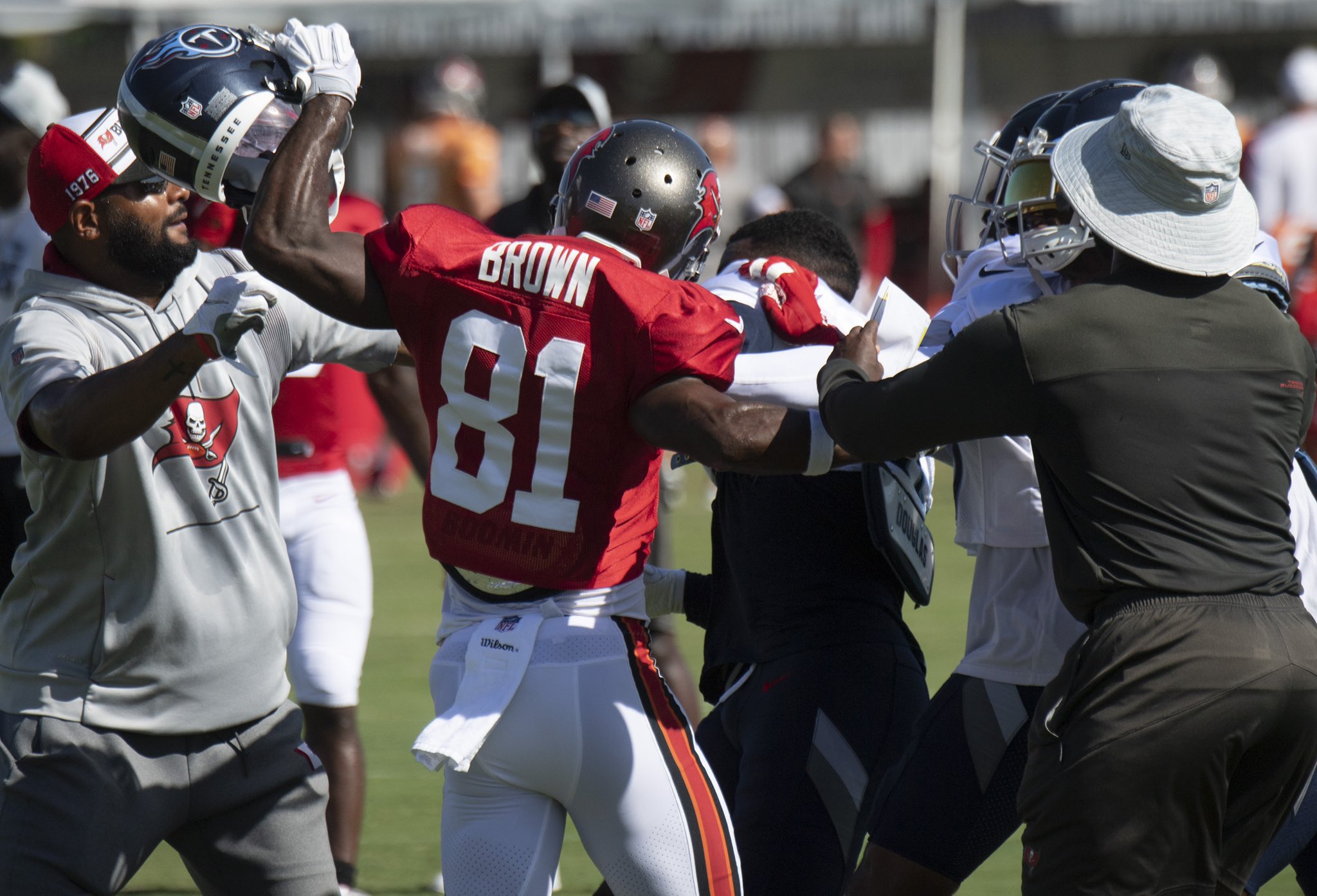 Antonio Brown vs Chris Jackson