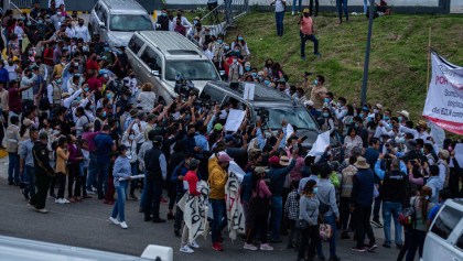 CNTE vuelve a bloquear paso de AMLO ahora en Chiapas