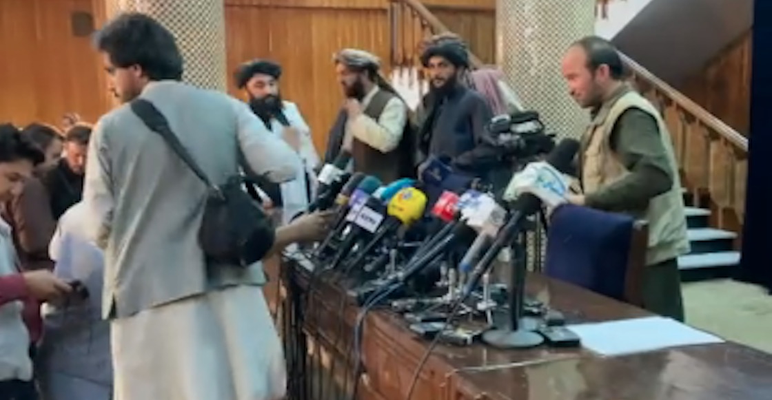 conferencia-prensa-taliban-afganistan