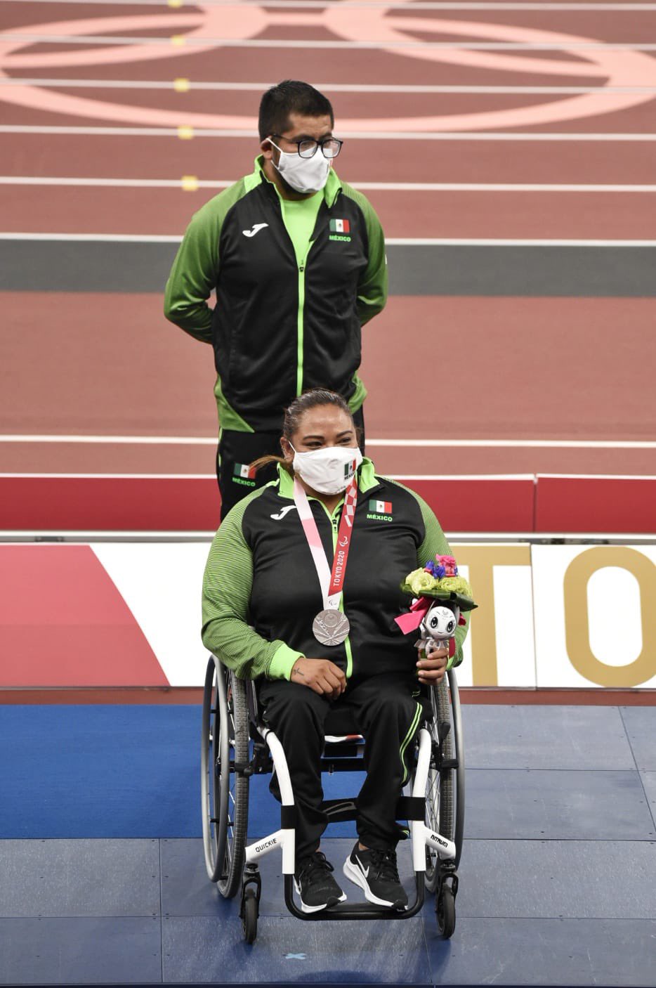 Gloria Zarza: De un gimnasio casero a la plata paralímpica en Tokio 2020