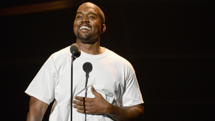 Kanye West podría mudarse a otro estadio para terminar 'DONDA'