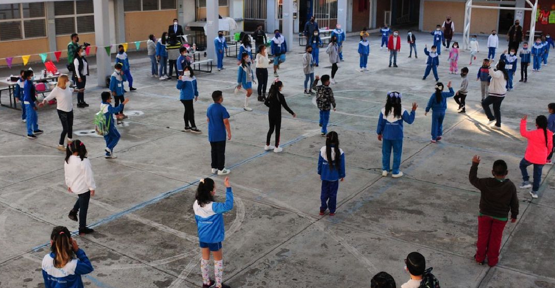 Exigen en Change.org vacuna contra COVID para menores de 17 años ante el regreso a clases en México