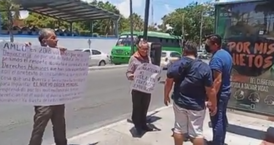 Antivacunas marchan en Tampico para ‘concientizar’ a la población