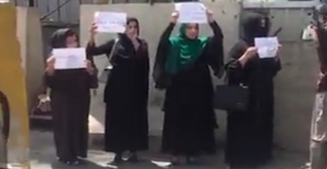 mujeres-protesta-kabul-afganistan