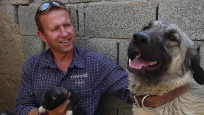 Paul Farthing: El hombre que intenta rescatar a 200 perros y gatos de Afganistán