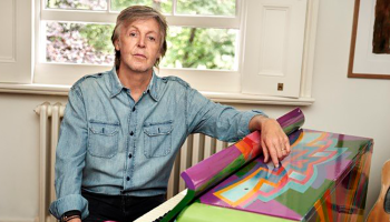¡Paul McCartney mostrará la letra de una rola inédita de The Beatles en su nuevo libro!