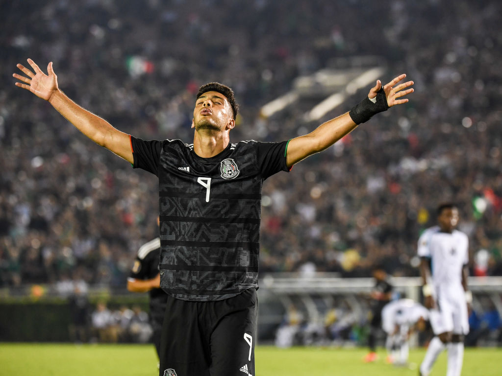Raúl Jiménez con la Selección Mexicana