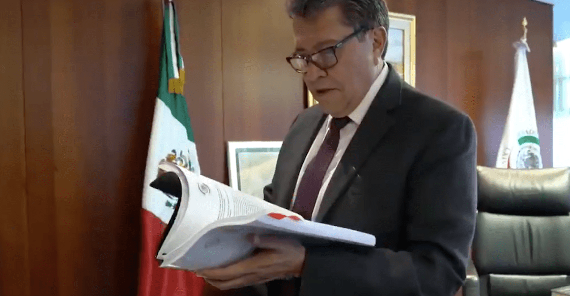 Monreal confunde Afganistán con Apatzingán en plena sesión