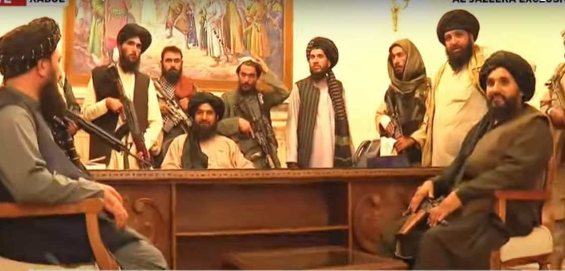Emirato Islámico de Afganistán: El Talibán celebra su triunfo desde el palacio presidencial de Kabul