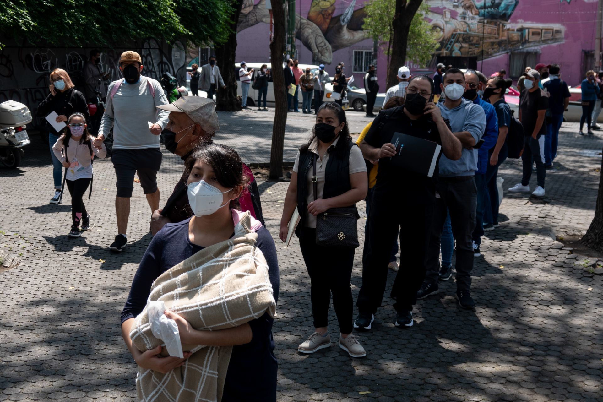 CDMX continuará vacunación contra COVID sólo con segunda dosis a personas de 40 a 49 años