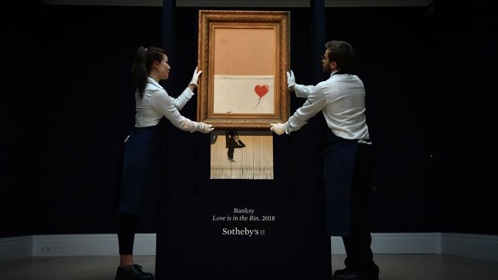 Sin trucos: ‘Love in the Bin’ de Banksy vuelve a subasta 